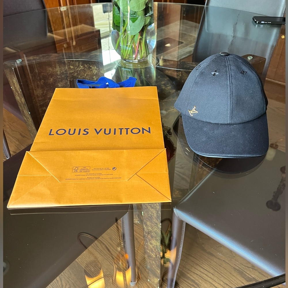 Lv Iconic Cap - image 1